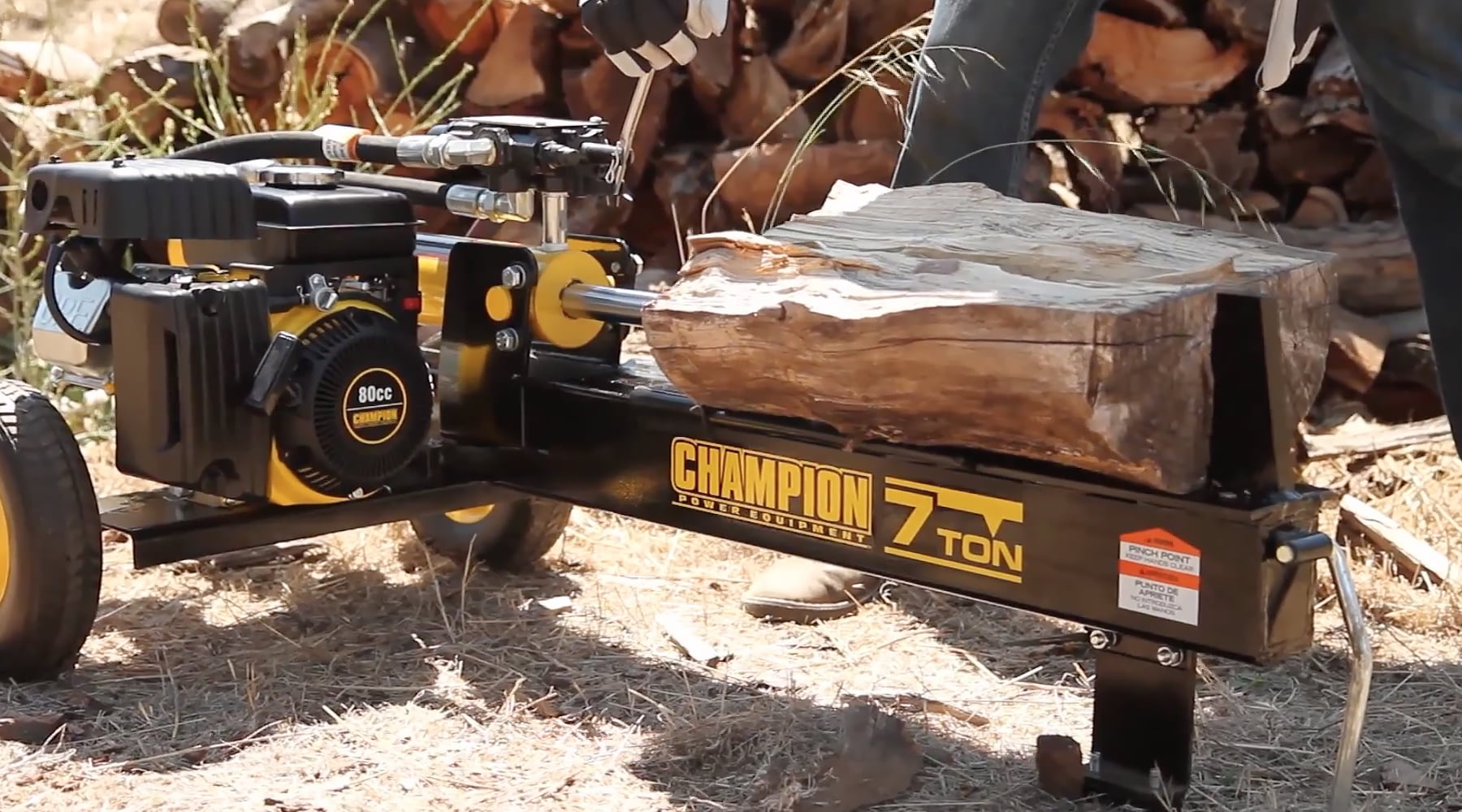 Champion Power Equipment 7 Tons 80 cc Gas Powered Hydraulic Power Log  Splitter - Walmart.com