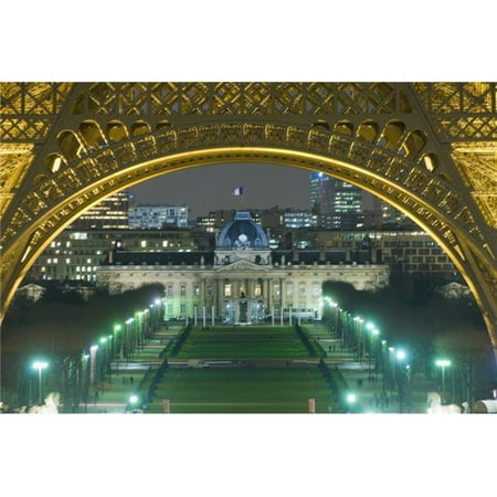 View At Night From The Palais De Chaillot to The Eiffel Tower & The Ecole Militaire Behind Poster Print, 34 x 22 -