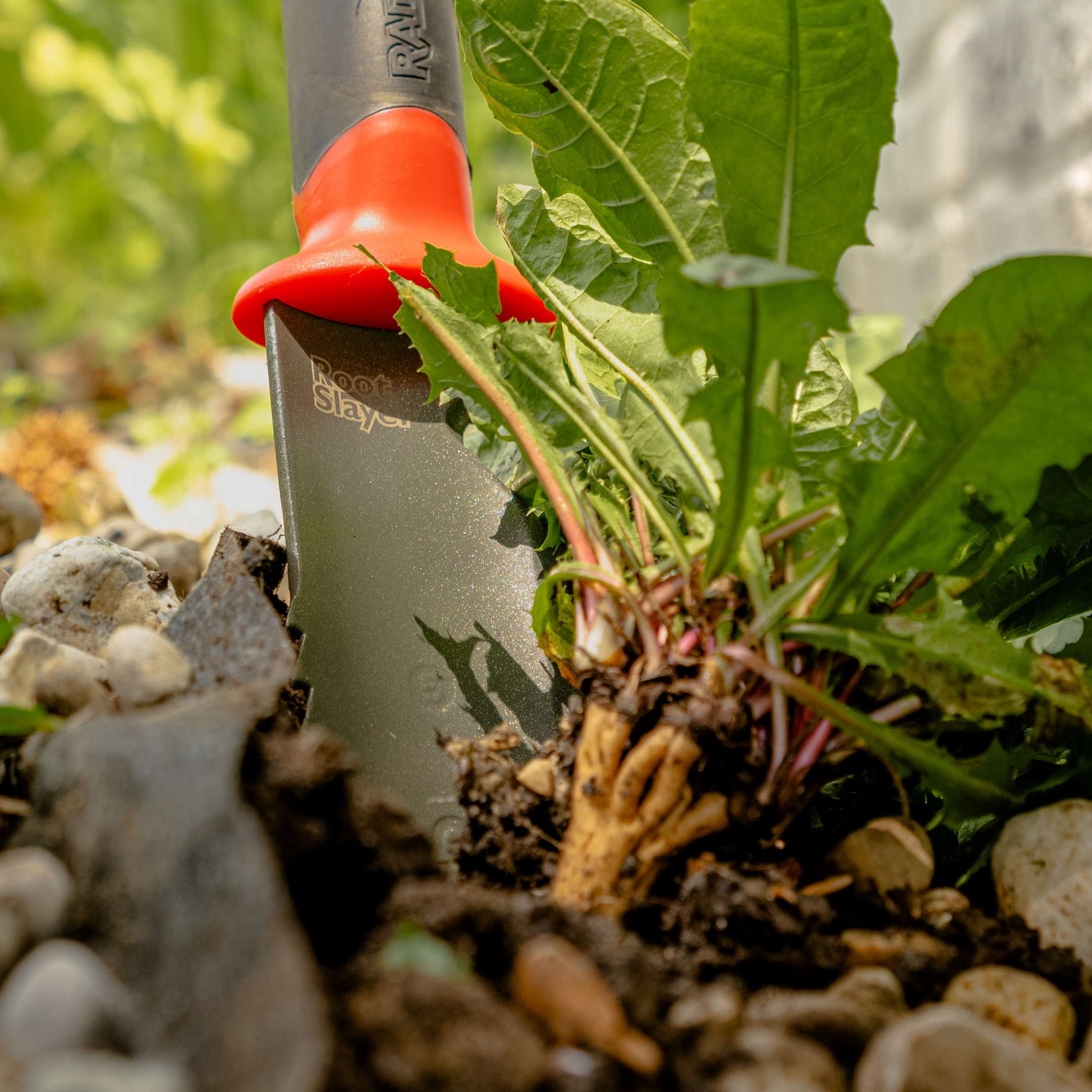 Radius Garden 16211 Root Slayer Soil Knife, Red