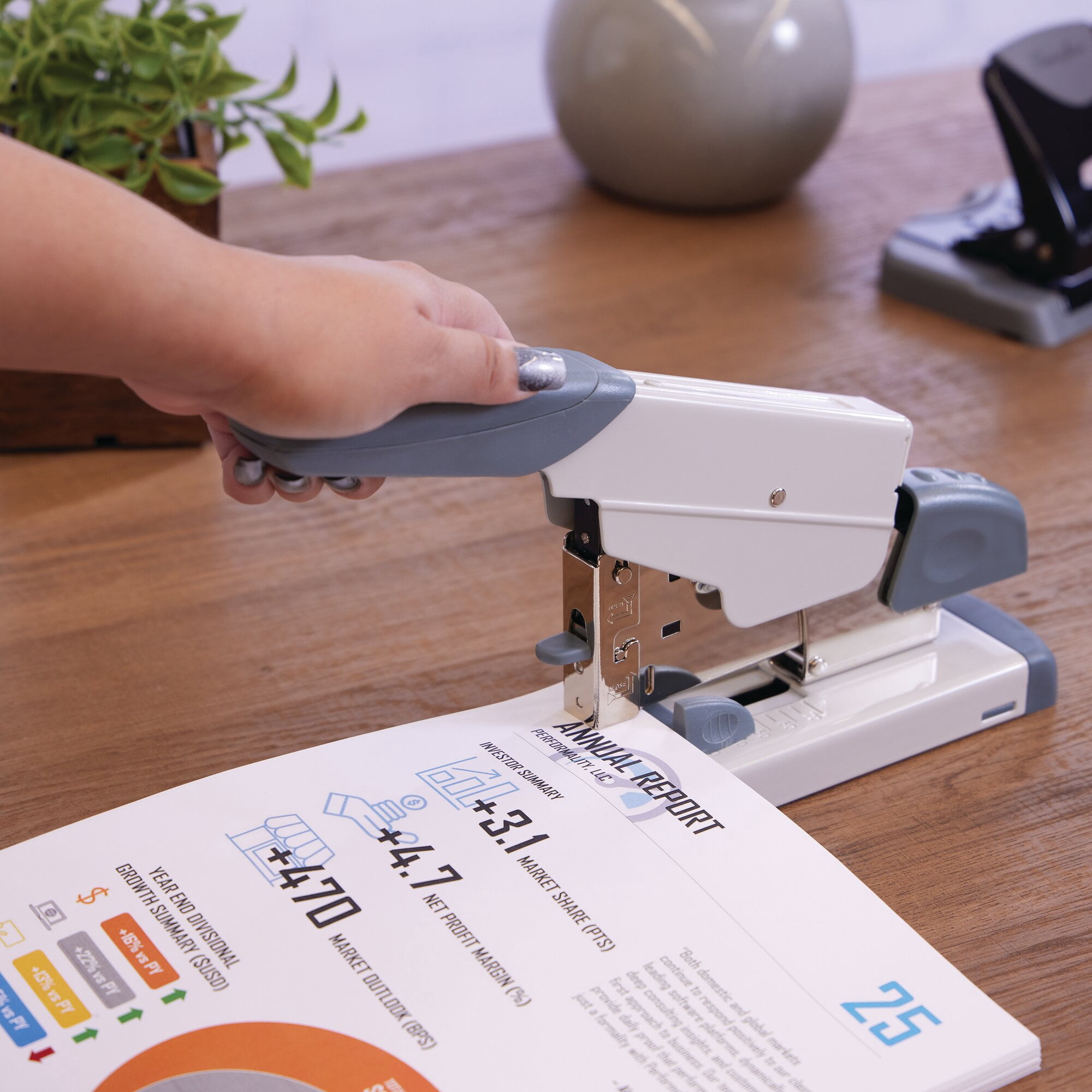 Swingline Heavy Duty Stapler, 160 Sheets, Platinum