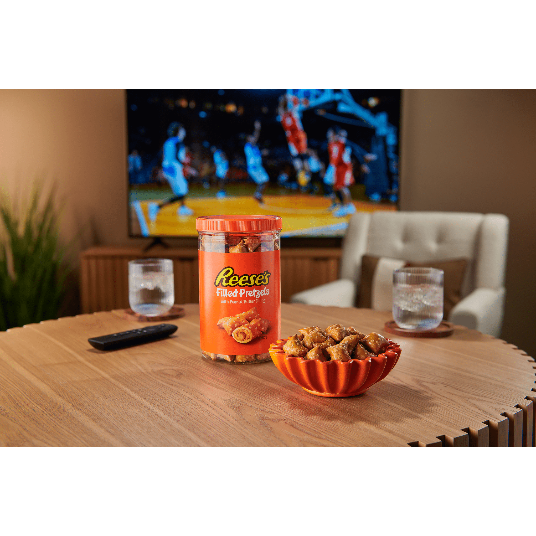 Reese's Peanut Butter Filled Pretzels, 18 oz Sharing Size