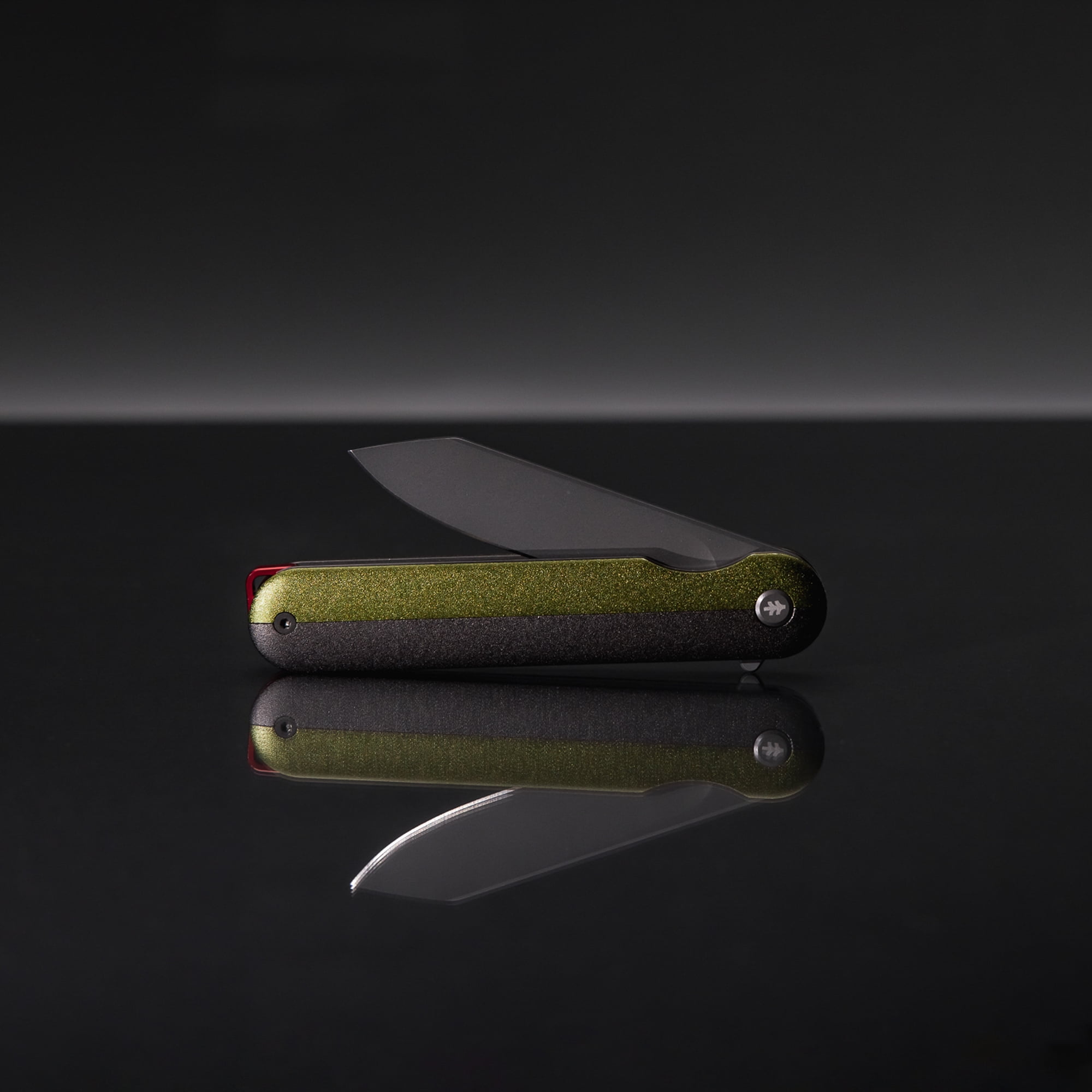 Swiss Tech Gerundet 7" Assisted Flipper Pocket Knife, AUS-8 Steel 3" Blade, 4" Aluminum Handle, Multi-color