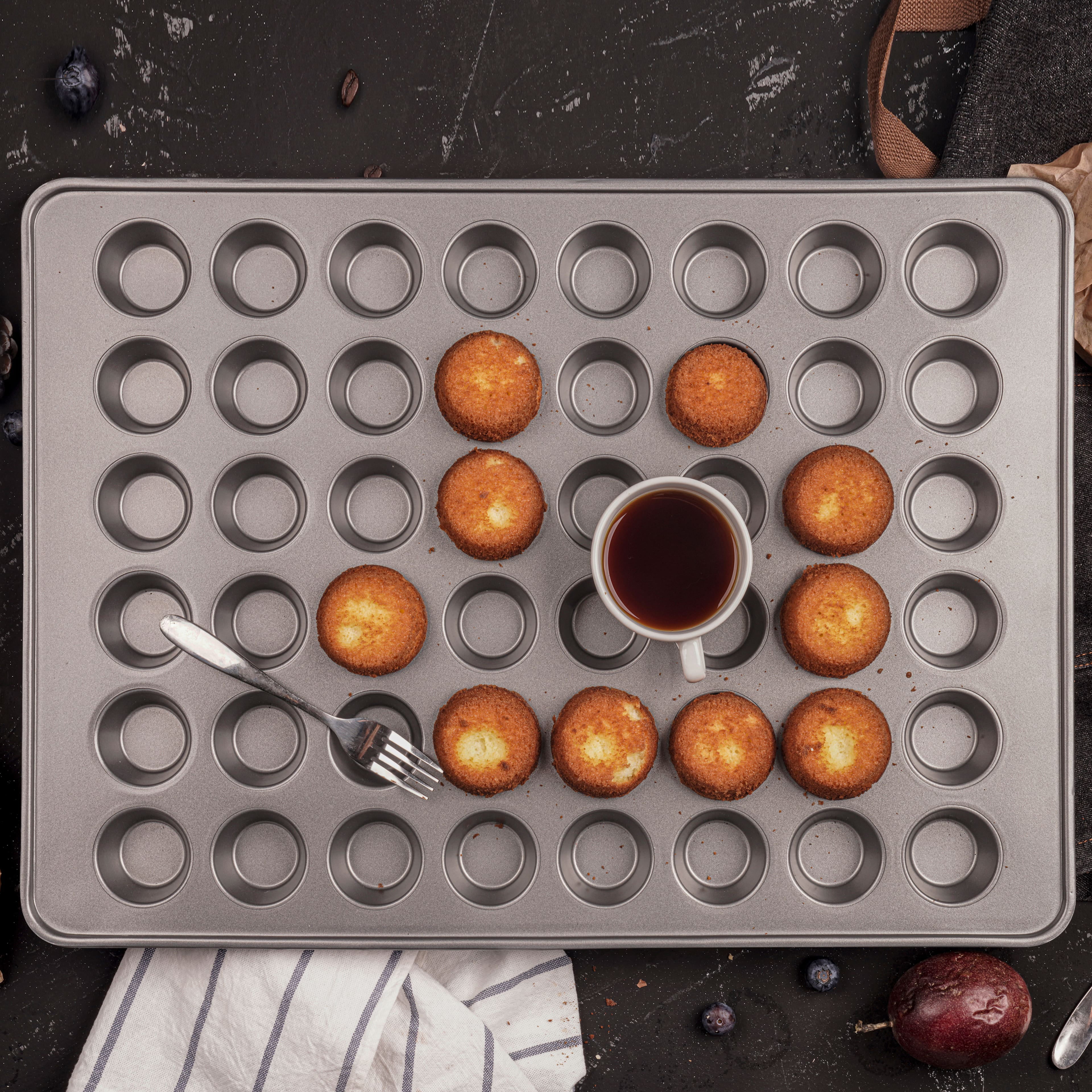 STÄDTER We love baking - 48 cups Mini muffin pan