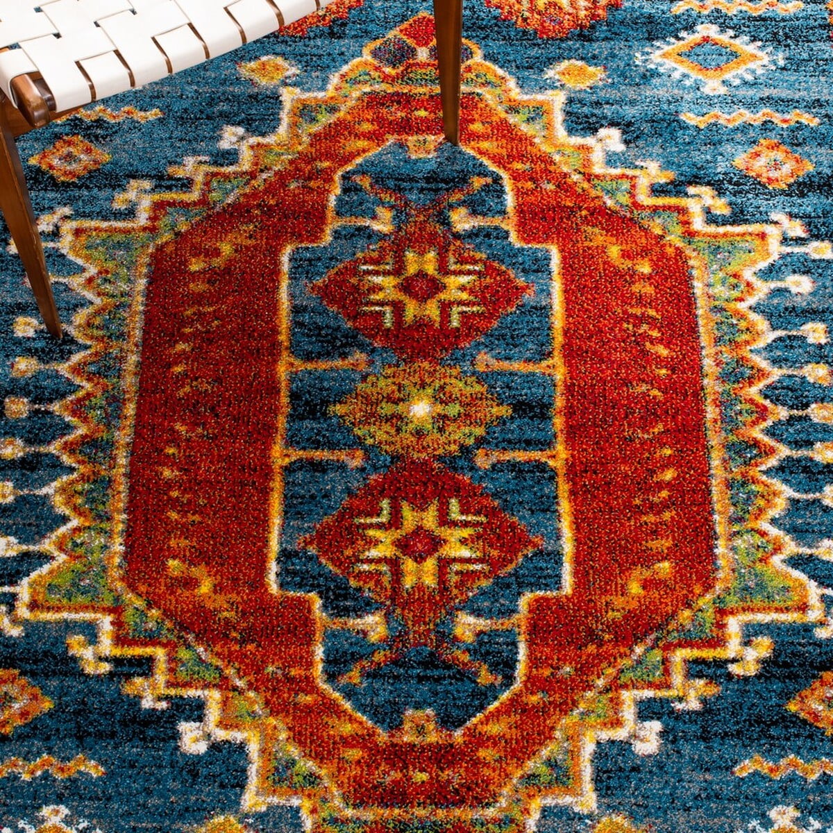SAFAVIEH Vintage Hamadan Carmelo Oriental Area Rug, Blue/Orange, 6'7" x 6'7" Square