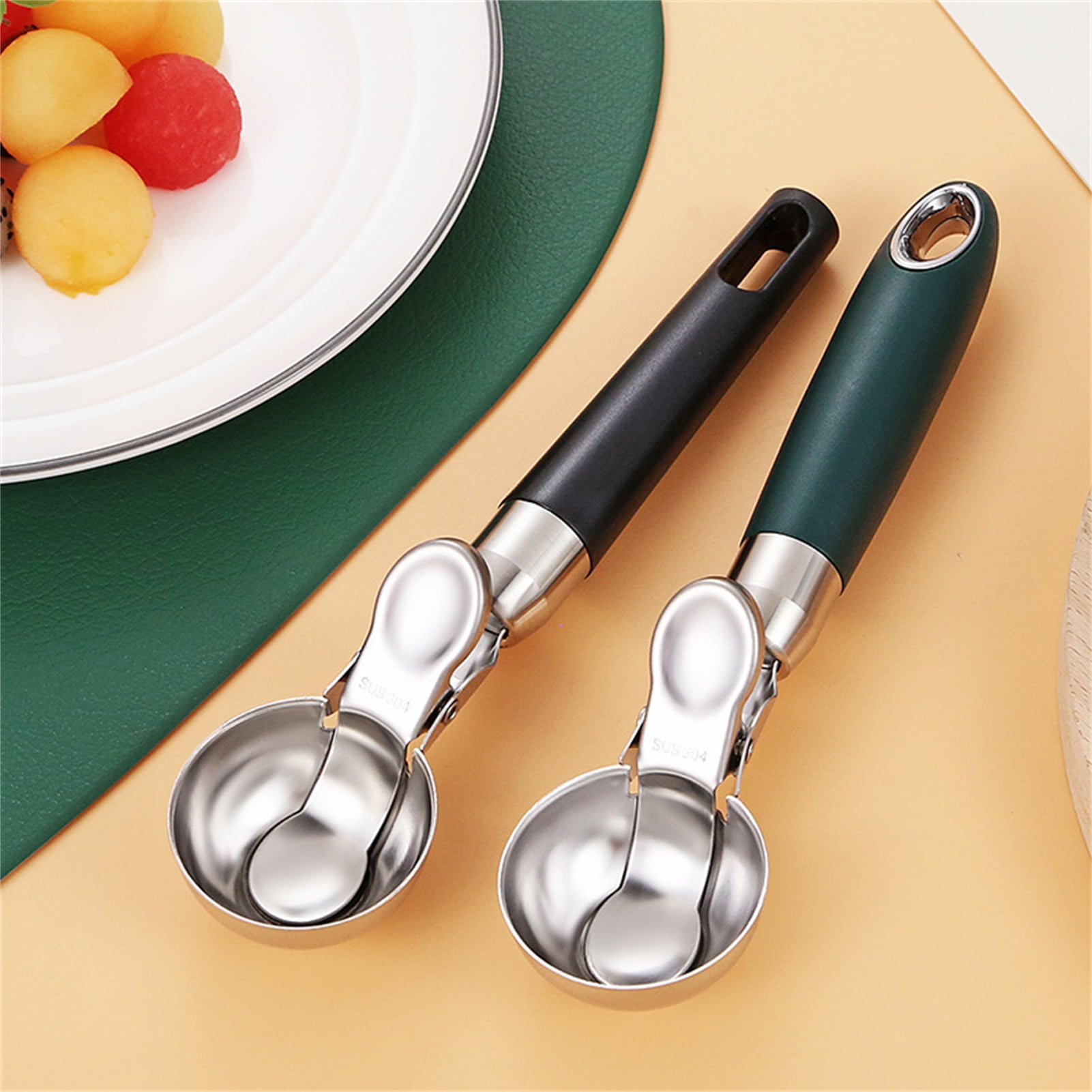 Cutco Ice Cream Scoop Polished Stainless Steel with Black Handle 8 3/8