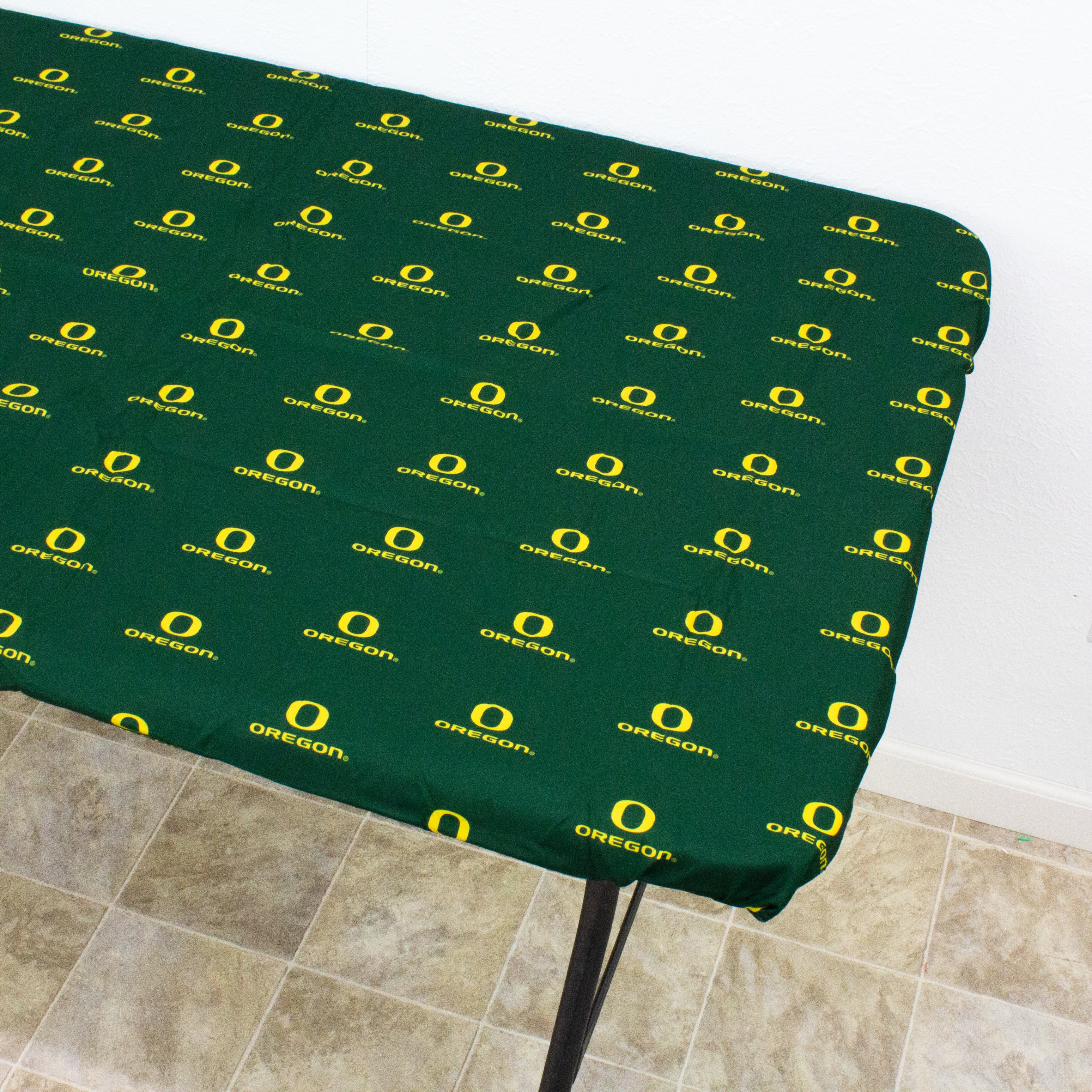 College Covers Oregon Ducks Tailgate Fitted Tablecloth, 72" x 30", 6 ft Table Cover
