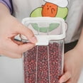 thumbnail image 4 of Bocal de Rangement pour Cuisine – Récipient Hermétique Transparent de Qualité Alimentaire avec Couvercle pour Conservation des Aliments, Prise Facile, Idéal pour Grains, Collations et Organisation de Garde-Manger, 4 of 5