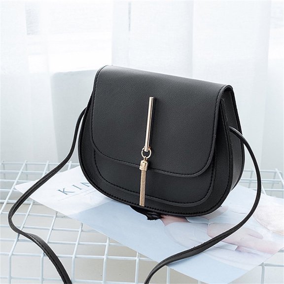 AOMRCOL Girls Purse Leather Crossbody Bag with Tassel Mini Shoulder Purse for Girls Age 6-8 Little Girl's Purse Mini Purse for Girls 10-12 Girls Purses Age 8-10
