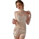 thumbnail image 3 of Conjunto de pijama estilo cortesano con top con banda elástica y pantalones cortos, bata exterior para mujer, 3 of 3