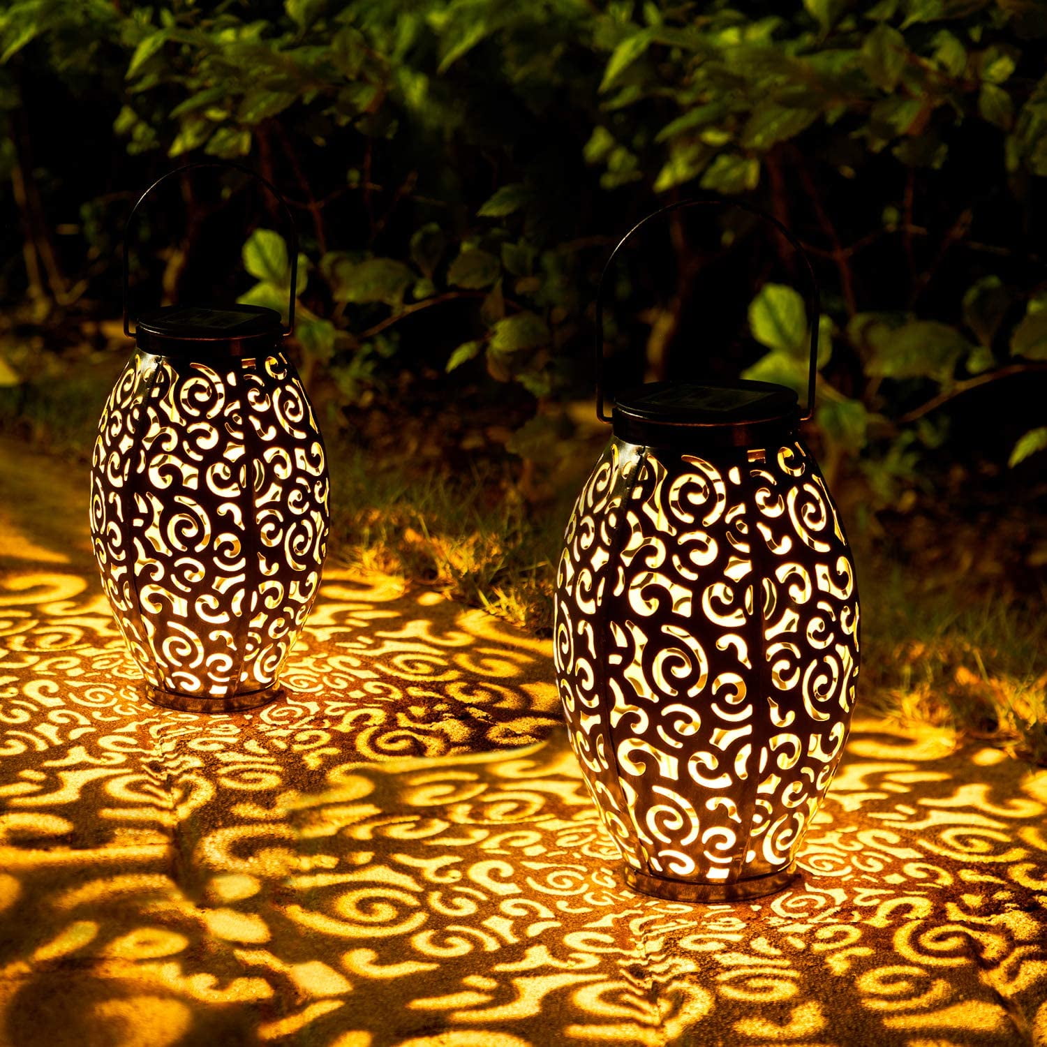 Solar Lanterns Outdoor, 2 Pack Solar Garden Lanterns Waterproof, LED Hanging Lanterns Solar