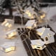 thumbnail image 1 of Xihbxyly Luces Led Navideñas de Madera con Forma de Copo de Nieve, Guirnalda de Luces a Pilas para Casitas Pequeñas, Ambiente Cálido para Dormitorios y Fiestas, Decoración Versátil para Interiores y, 1 of 3