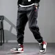 thumbnail image 2 of Pantalones elásticos con bolsillos para hombre, pantalones vaqueros harén para hombre, pantalones vaqueros ajustados elásticos de talla grande, ropa de otoño suave de moda coreana, 2 of 4