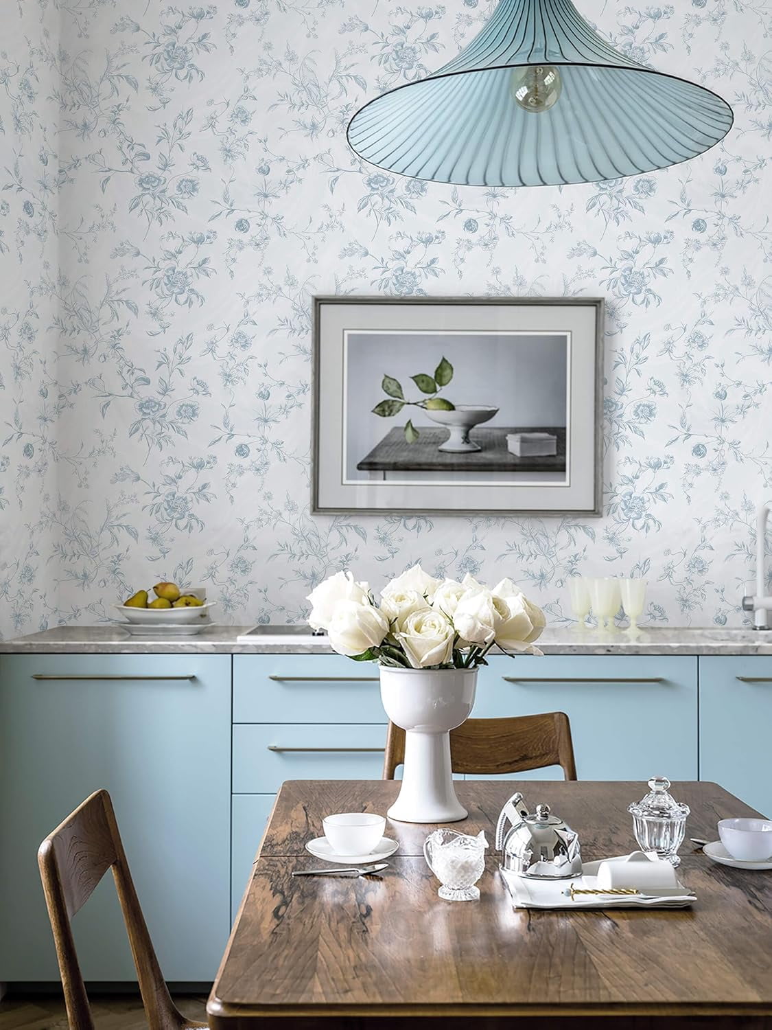 Blue Wallpaper Peel and Stick Floral Vintage Stick on Wall Paper French Textured Contact Paper for Cabinet Removable Self Adhesive Wallpaper Vinyl Roll Shelf Deco, 17.3x196in