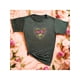 thumbnail image 2 of Playera MOM con Palabras de Amor – Regalo Perfecto para Mamá este 10 de Mayo Color Verde Oliva Talla Extra Grande Marca Emil SaEs, 2 of 4
