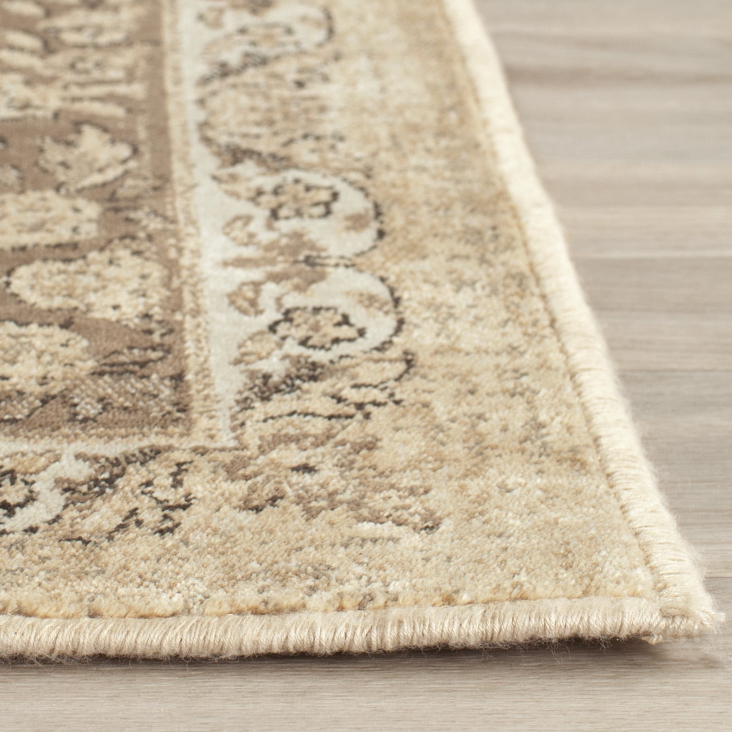 SAFAVIEH Vintage Hartley Traditional Area Rug, Warm Beige, 2'7" x 4'