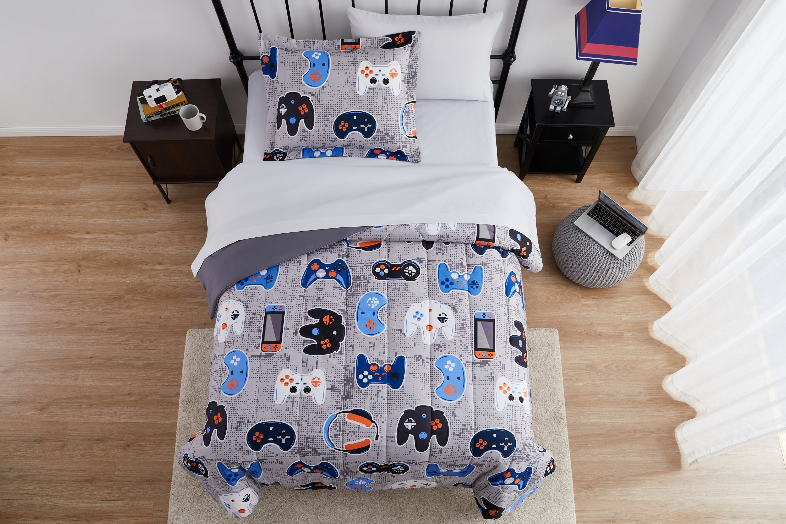 Your Zone Glow-in-the-Dark Gamer Bed-in-a-Bag Coordinating Bedding Set, Twin