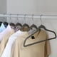 thumbnail image 2 of SONGMICS Perchas de Ropa, Juego de 50, Antideslizantes, Gancho Giratorio de 360°, Gris Claro y Gris Oscuro, 2 of 5