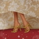 thumbnail image 4 of Muñeca de moda Barbie Signature 2025 Holiday con cabello castaño oscuro, 4 of 6
