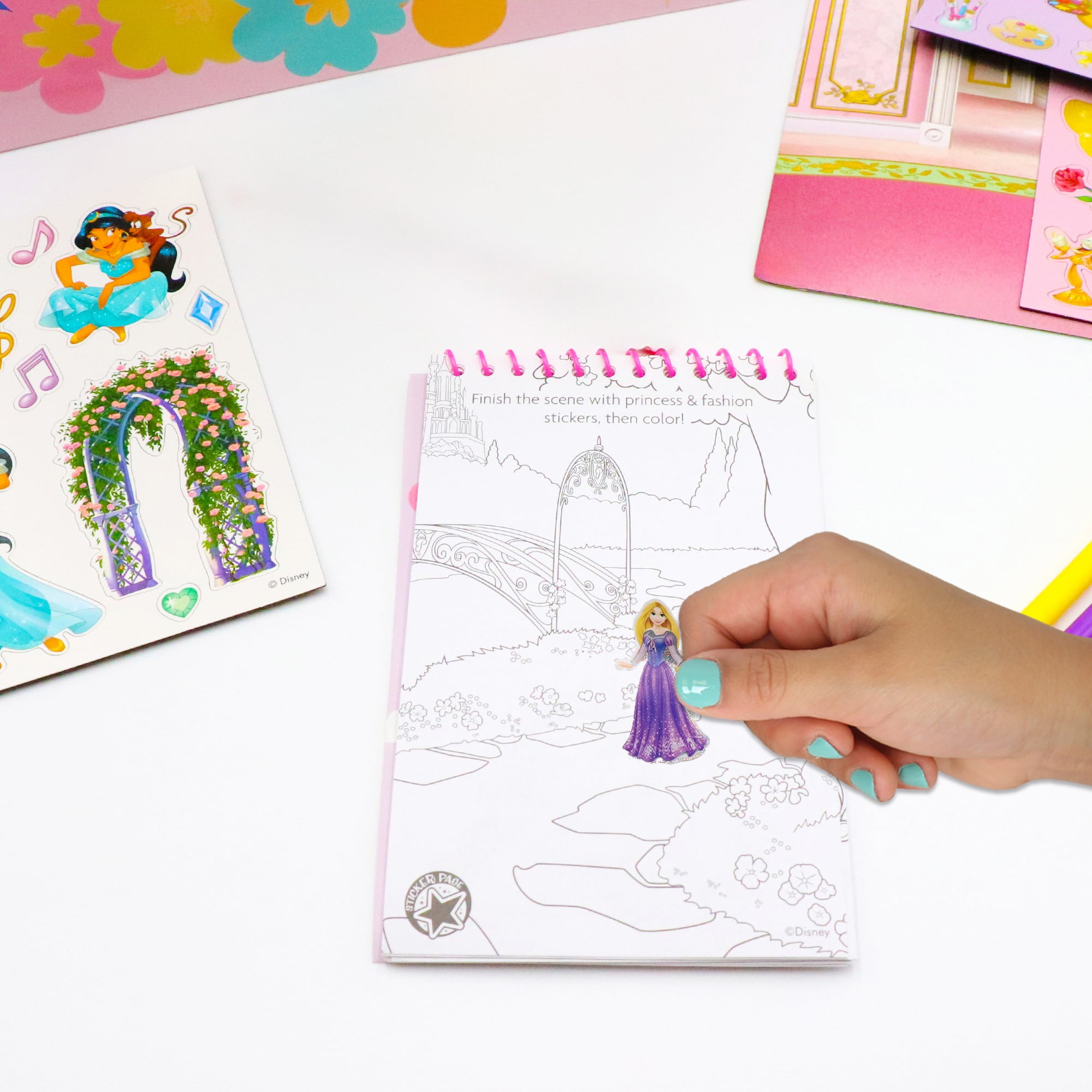 Tara Toy: Activity Tote - Disney Princess - All-In-1, Store Everything Inside The Character Tote, Color-Sticker-Pad Activities, Play Scenes, Kids 3+