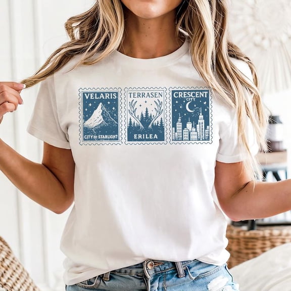 Sarah J Maas Postcard Unisex T-Shirt