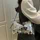 thumbnail image 5 of Bolso bandolera pequeño para mujer con correa de cadena | Monedero impermeable para el día a día, ideal para llevar el teléfono y las llaves., 5 of 7