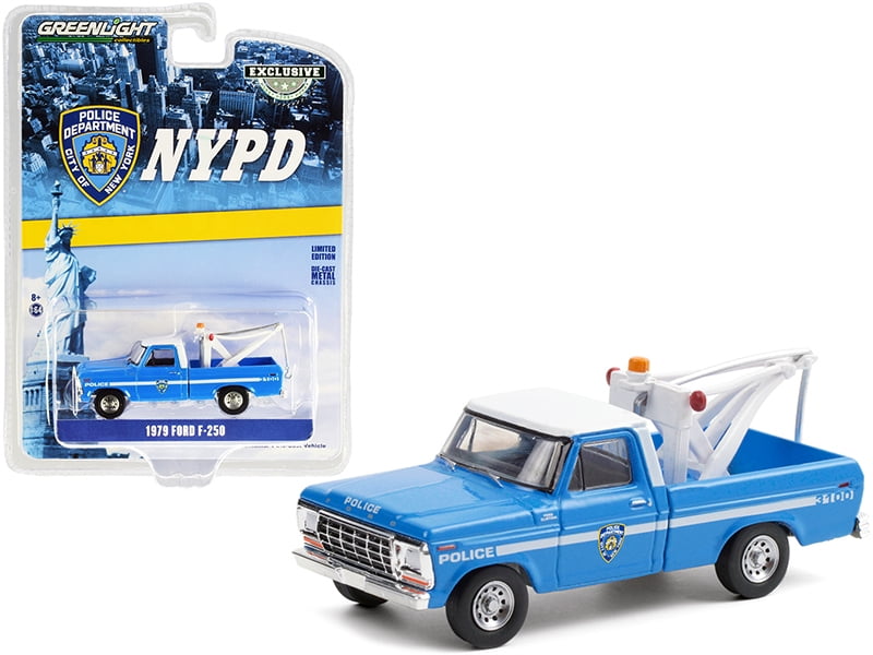 BLUE NYPD INTERNATIONAL 4400 TOW TRUCK GREENLIGHT 1:64 SCALE DIECAST MODEL 