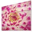 thumbnail image 1 of Design Art - Pétales de Fleurs de Rose Blanches Lisses, 1 of 5
