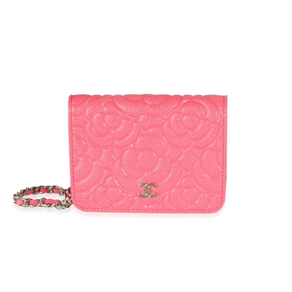 Pre-Owned Chanel Pink Caviar Camellia Embossed Chain Belt Bag