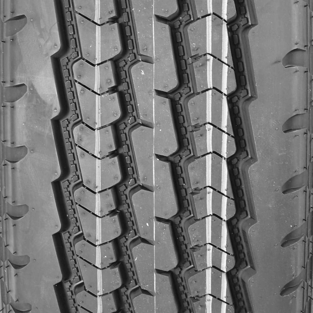 Milestar Steelpro MS597 LT9.50/R16 121 R Tire