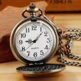 thumbnail image 4 of Reloj de bolsillo Realpoo de cuarzo en bronce con esfera analógica y cadena, 4 of 6
