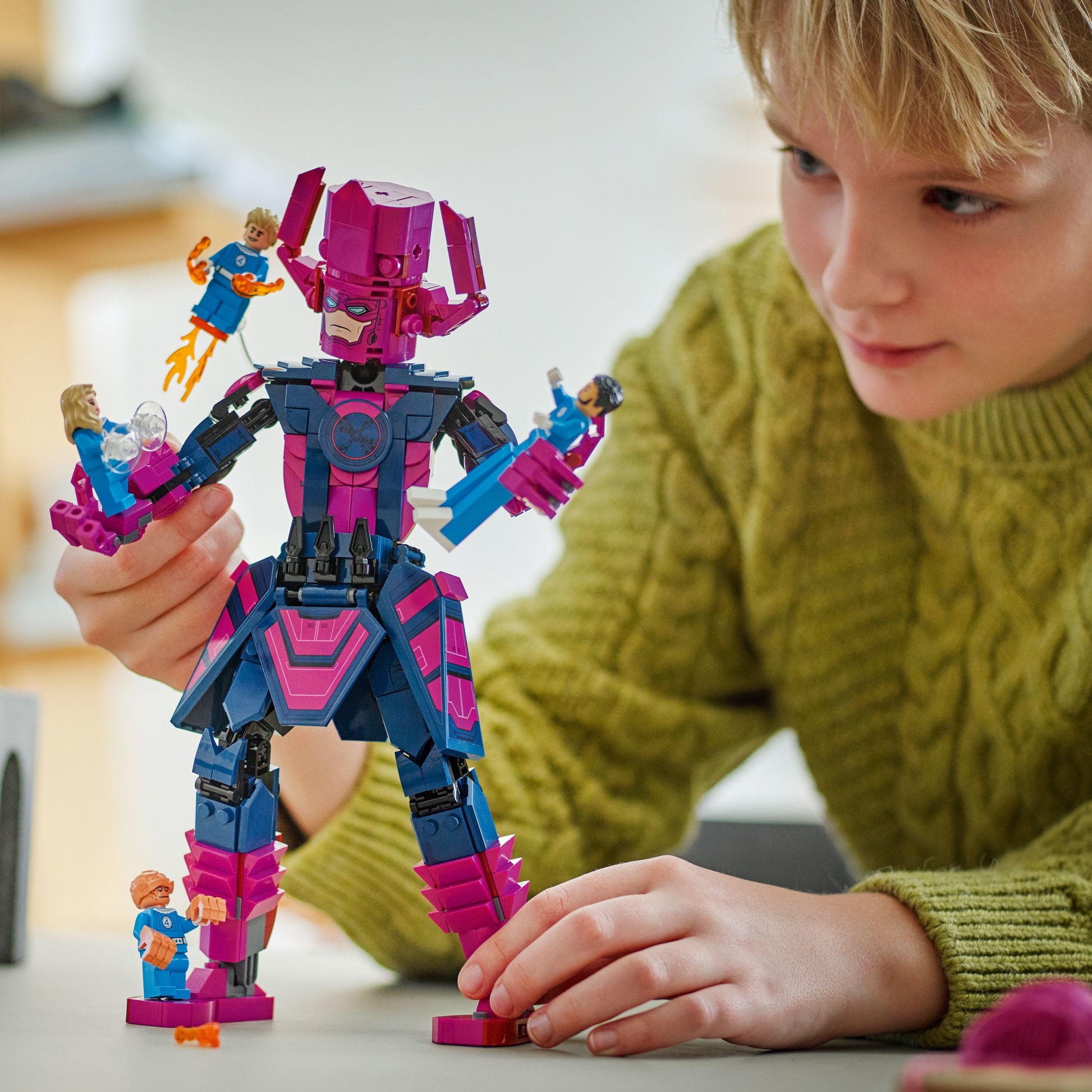LEGO Marvel Les Quatre Fantastiques contre la Figurine à Construire de Galactus 76316 LEGO Les Quatre Fantast 76316