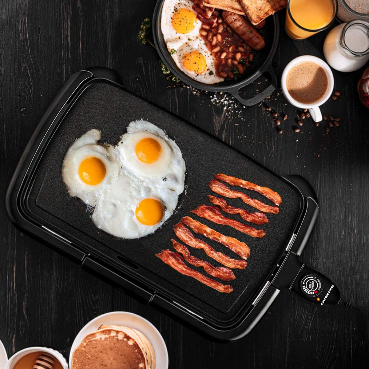 OVENTE Electric Griddle with 16 x 10 Inch Flat Non-Stick Cooking Surface, Removable and Adjustable Temperature Control, Indoor Grill for Instant Breakfast, Pancakes, Eggs or Burgers, Black GD1610B
