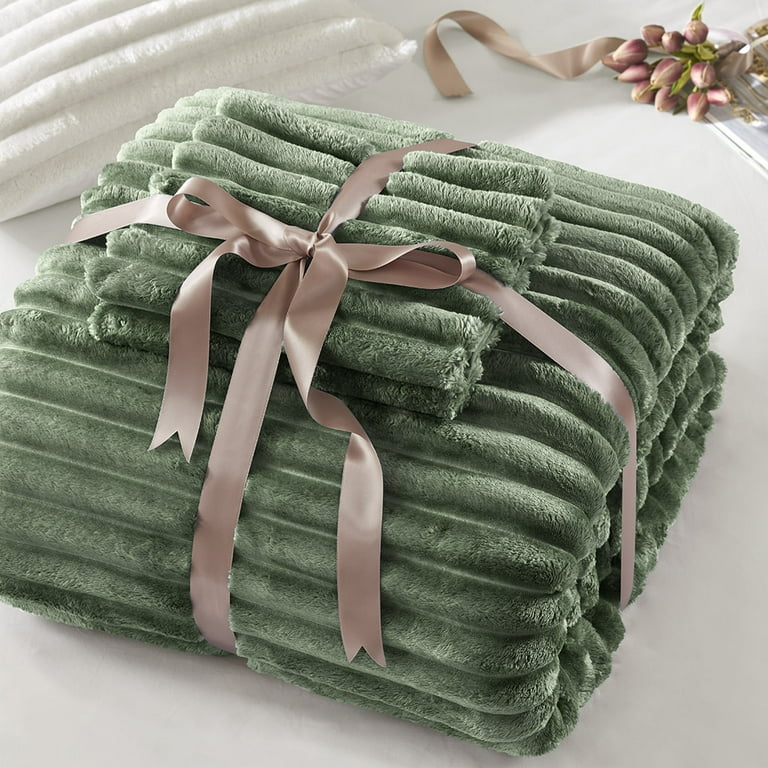 Regency Heights King/Cal King Comforter Set, 3-Piece Plush Ribbed