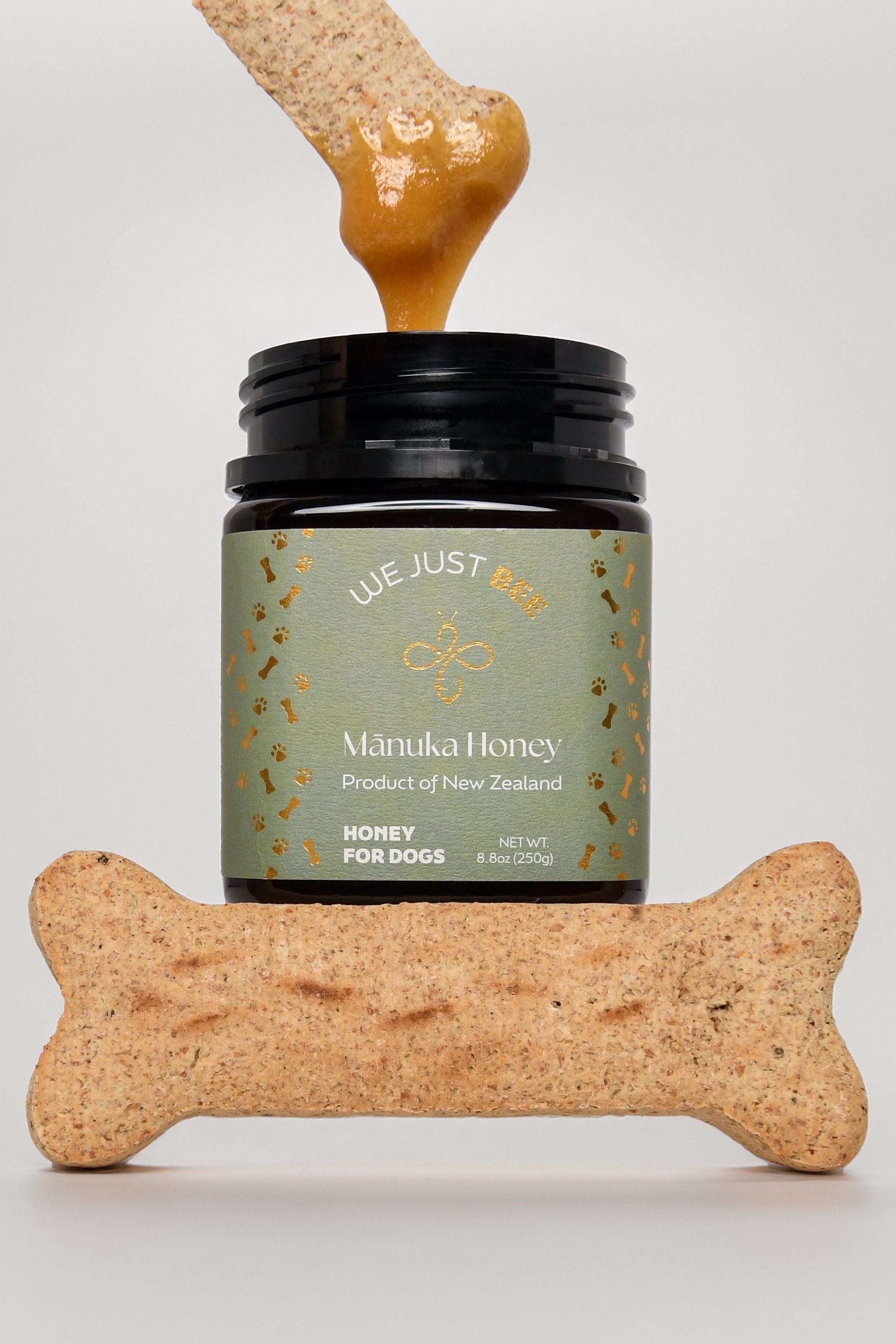 We Just Bee Honey for Dogs - Manuka Honey for Canine Wellness, Natural Immunity and Skin Support, Premium New Zealand Honey, Delicious and Healthy Treat for Dogs – 250g/8.8oz