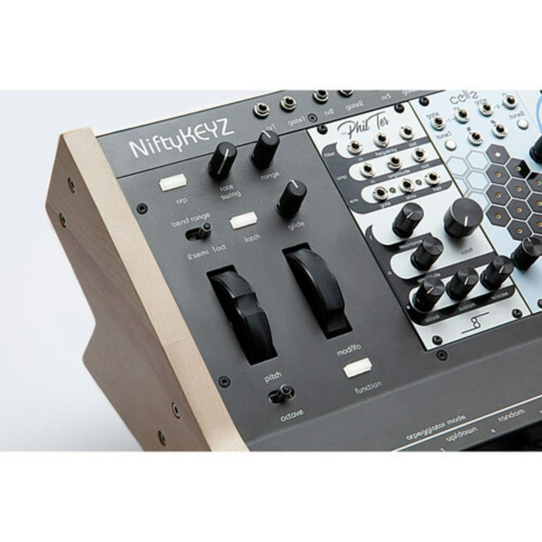 Cre8audio NiftyKEYZ Keyboard Controller and Eurorack Case