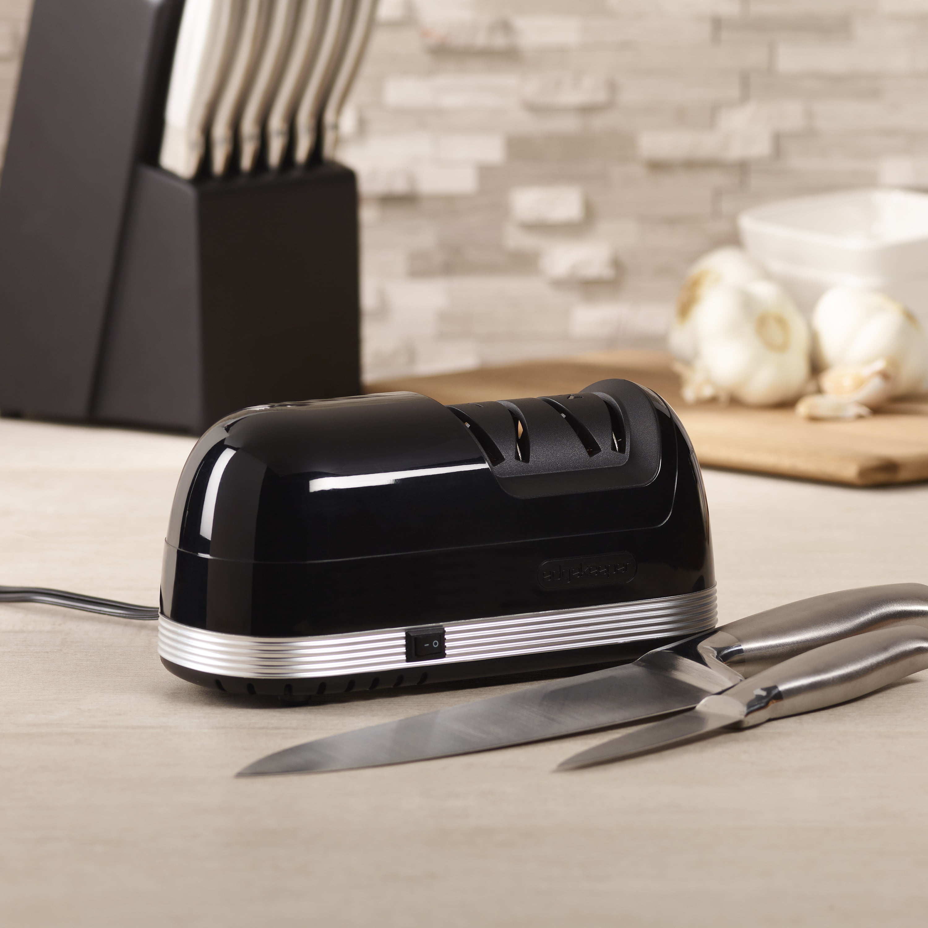 EdgeKeeper Electric Gloss Black Corded Knife Sharpener