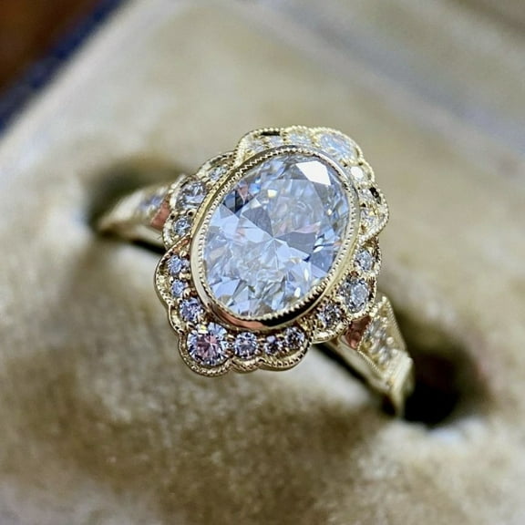 New Luxury Round Geometry Silver Color Rings for Women Fashion Metal Inlaid White Stones Ring Jewelry