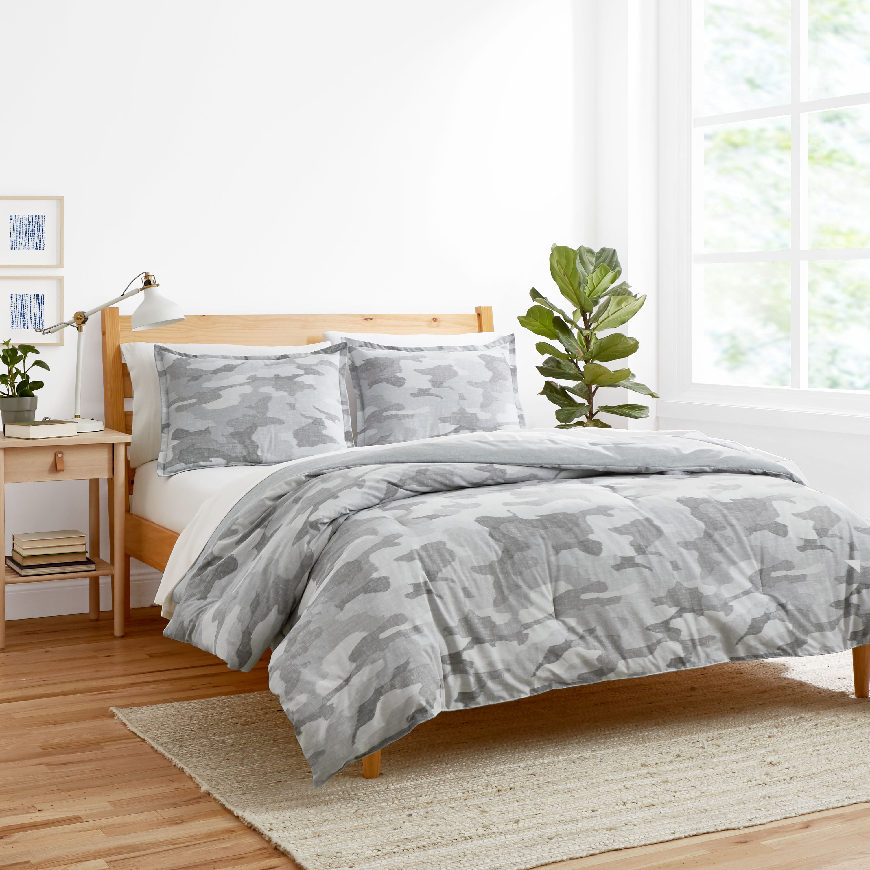 Aralia Tropical Floral MultiColor Natural Origin Fabric Reversible Comforter Set 