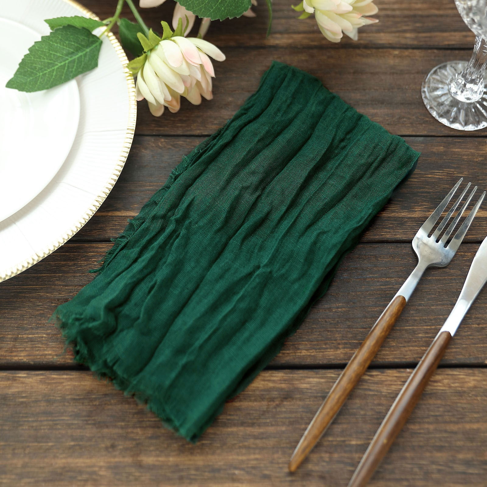 Green Ruffled Cloth Napkins Bulk, Linen Napkins Set, Small Cloth Napkins  14x14 Size, Table Runner 