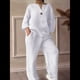 thumbnail image 5 of Conjunto de 2 Piezas de y Algodón para Mujer, con Cuello en V, Camisa de Larga Abotonada y Pantalón con Bolsillos M, 5 of 7