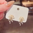 thumbnail image 3 of Pendientes con forma de flor para mujer, aretes elegantes con gancho para la oreja, accesorios de joyería para chicas, pendientes de flores, 3 of 4