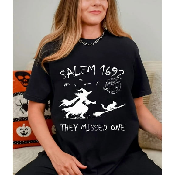 Halloween Unisex Salem 1692 Witch Graphic T-Shirt - Gift for Halloween