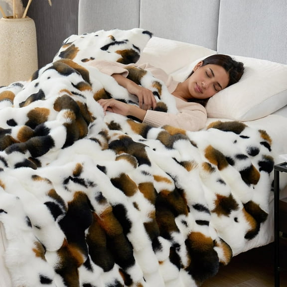 Plush Cow Print Faux Fur Blanket - Soft Thick Bubble Throw, 60x80 Inches