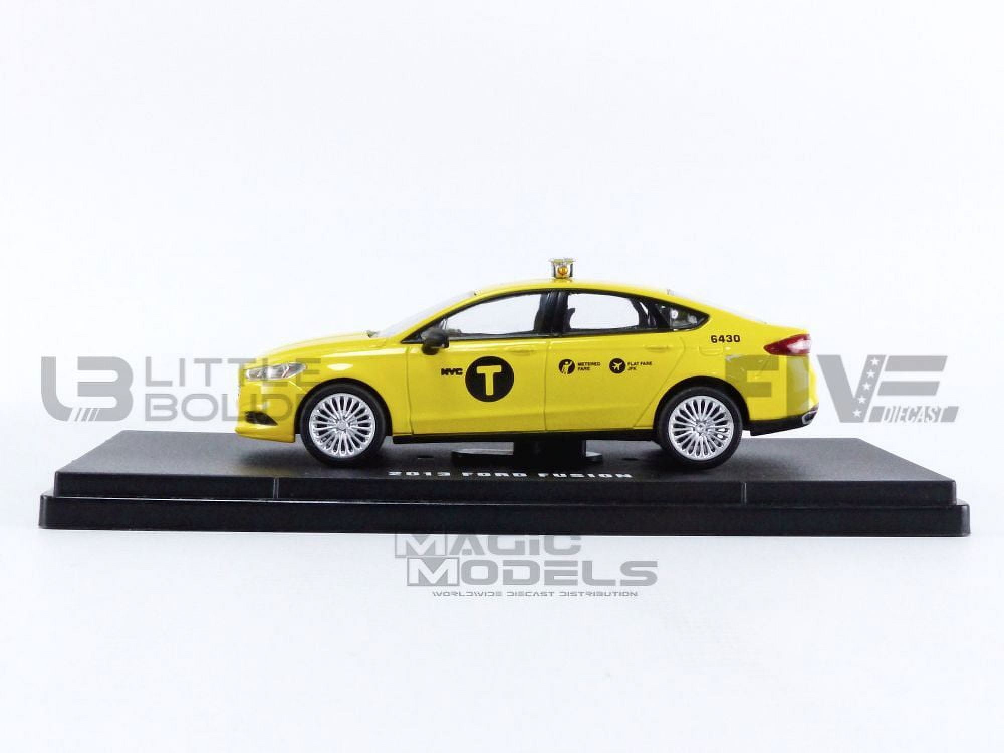 グリーンライト　2013 フォード　フュージョン タクシー 2013 Ford Fusion 