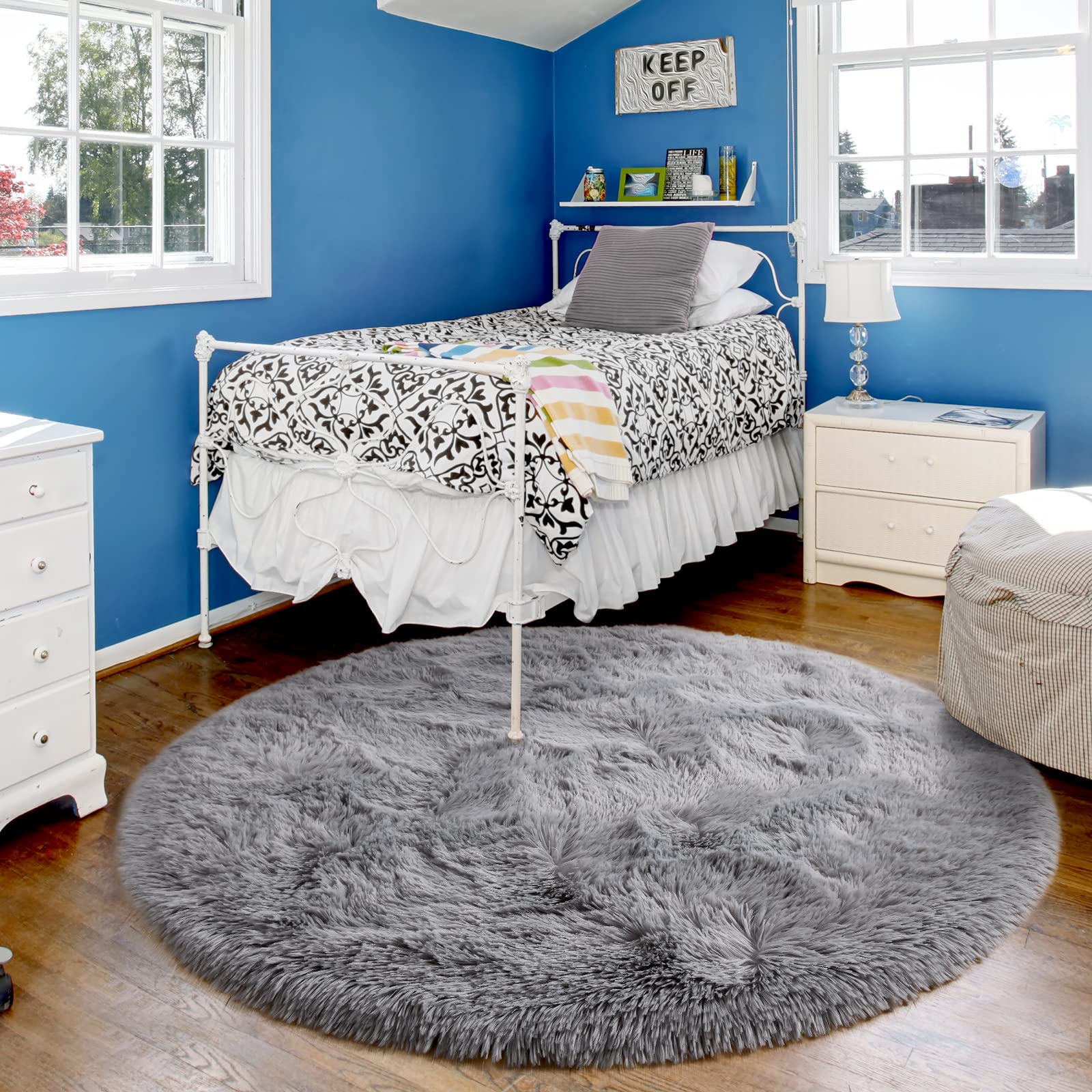 Merelax Grey Round Rug for Bedroom Living Room, 4'x4' Fluffy Circle