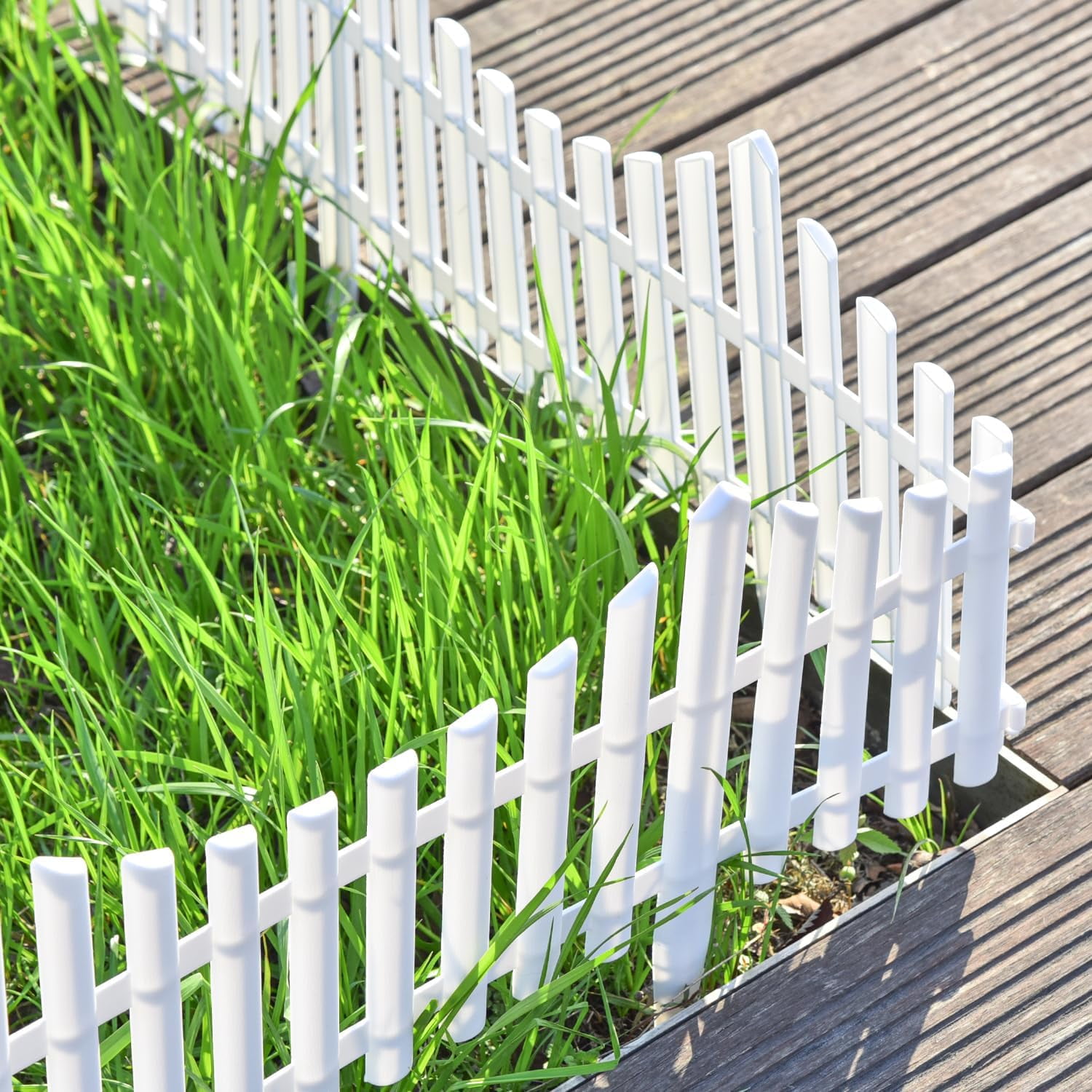 Sungmor 13 in x 24 in Vertical White Plastic Garden Border Edging, Easy Set, 4 Count