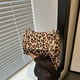 thumbnail image 2 of Bolso casual de moda para mujer, nueva tendencia de verano 2024, bolso cuadrado pequeño, bolso de mano con forma de mariposa personalizado, 2 of 5