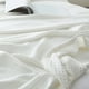 thumbnail image 5 of Manta de fibra gruesa de color liso para sofá, 110 x 130 cm, suave y acondicionada, acogedora y perfecta para relajarse en el sofá, la cama o viajar. Aestivo | Blanco | AESTIVO, 5 of 8