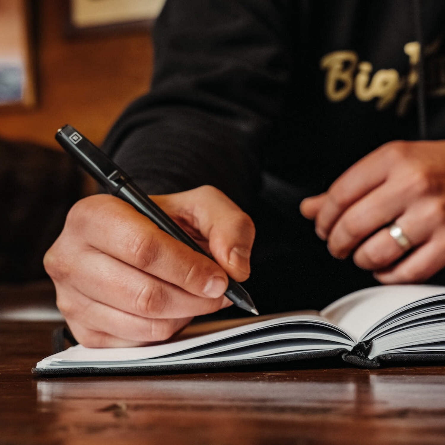Base Line Capped Pen
