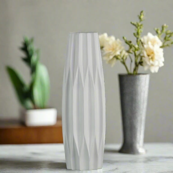 Nadia Ceramic Diamond Vase